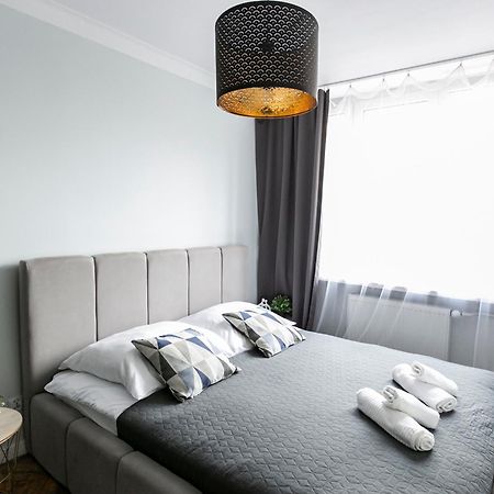 Nowogrodzka 78 - Apartament Dla 4 Osob - 200M Od Szpitala Klinicznego Na Lindleya - 1Km Do Dworca Centralnego - Wifi - Smart Tv 45 Cali Варшава Екстериор снимка