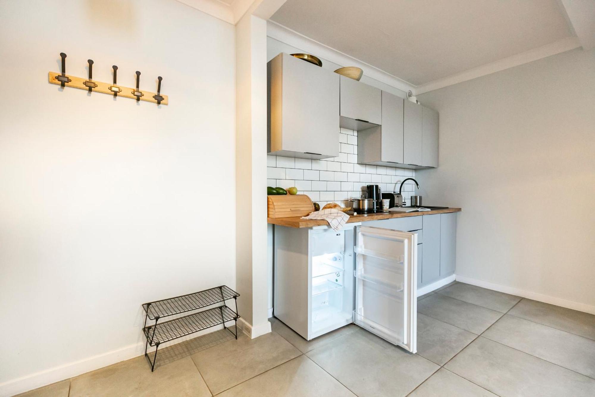 Nowogrodzka 78 - Apartament Dla 4 Osob - 200M Od Szpitala Klinicznego Na Lindleya - 1Km Do Dworca Centralnego - Wifi - Smart Tv 45 Cali Варшава Екстериор снимка